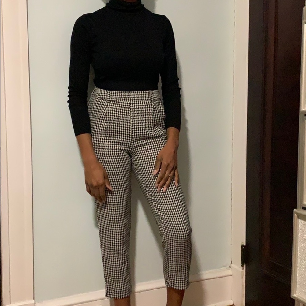 Black and White Print Crop pants